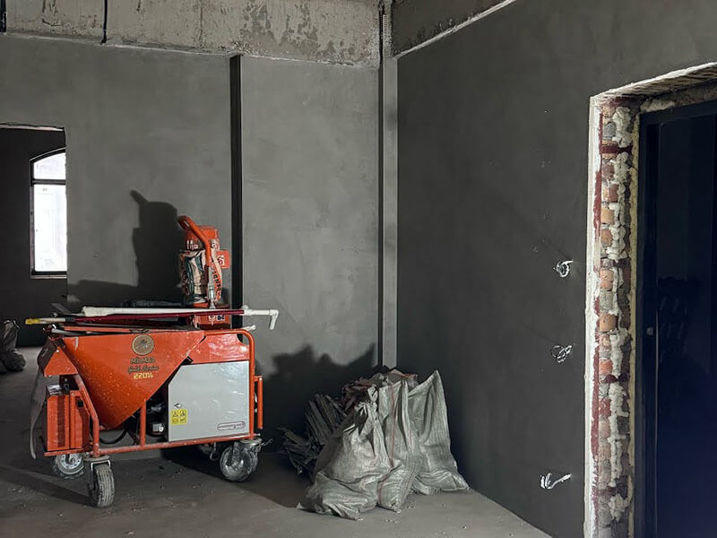 Механическая штукатурка стен